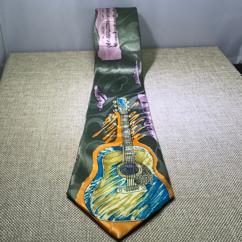 Studio 890 New York, Milano Vtg music fest tie